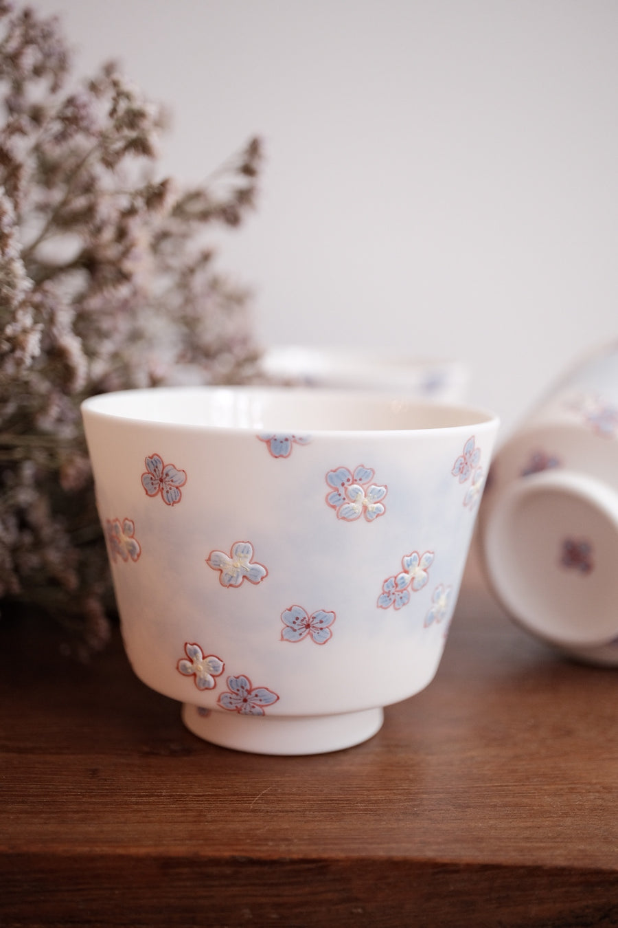 Baizhi Studio- Purple Kinyo Flower Coffee/Tea Cups