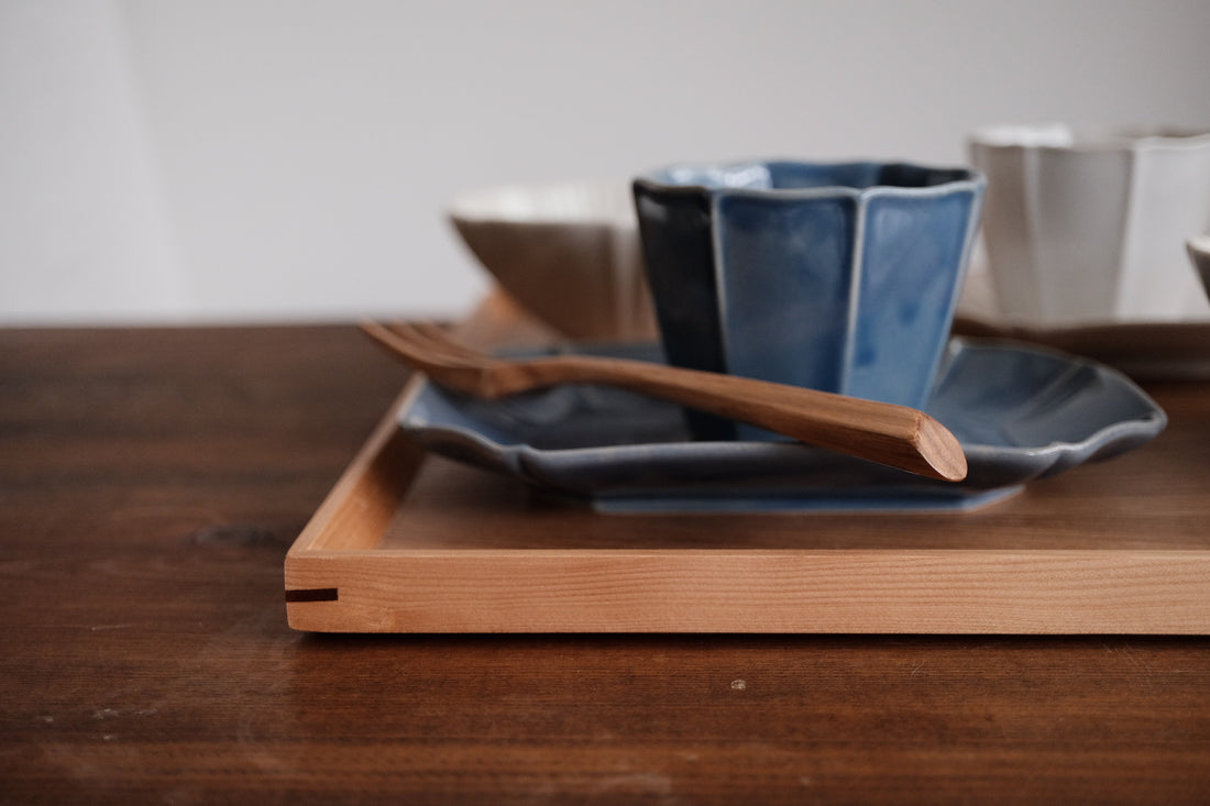 Non-Slip Surface Natural Wood Serving Tray