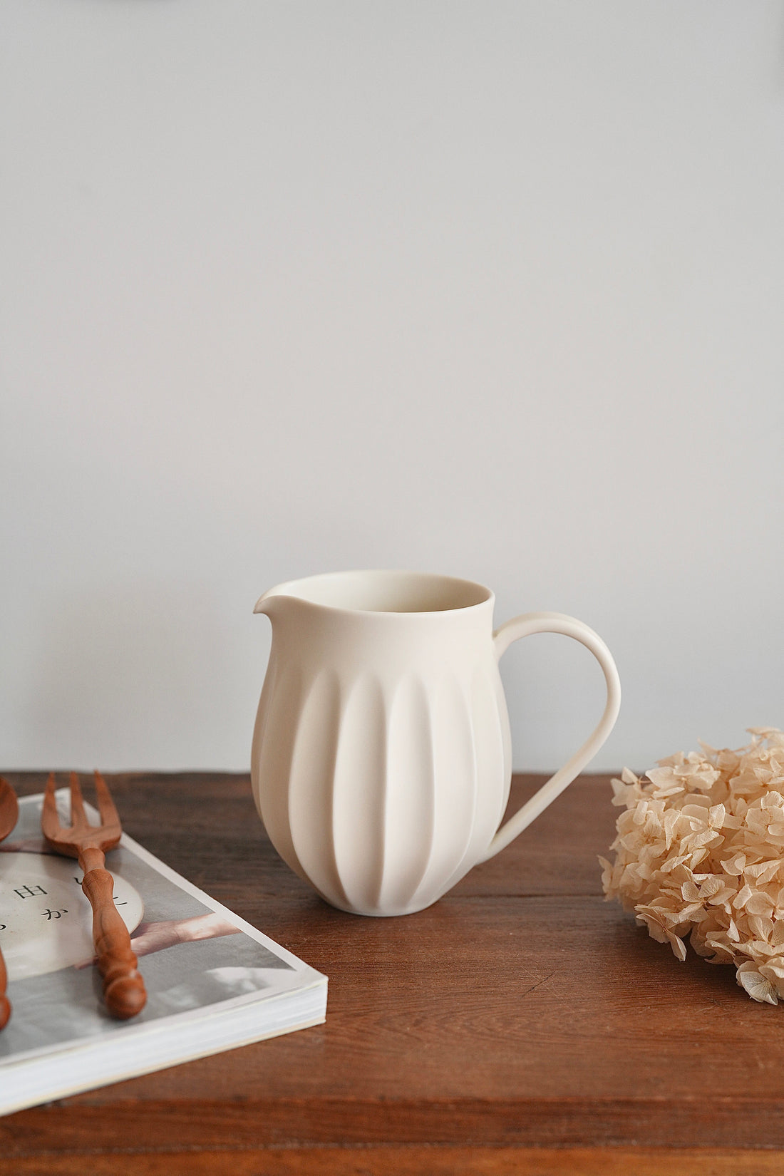 Yuko Hiramatsu 平松祐子 Large Jug YH05