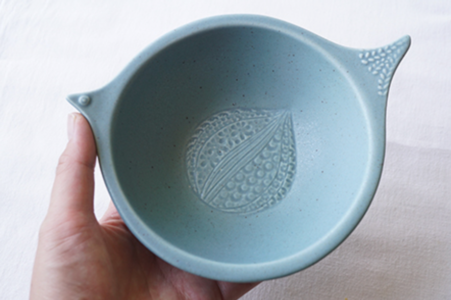 Mashiko Pottery Yoshizawa Blue Bird Bowl