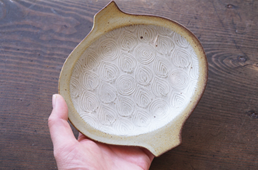 Mashiko Pottery Yoshizawa Onion Plate
