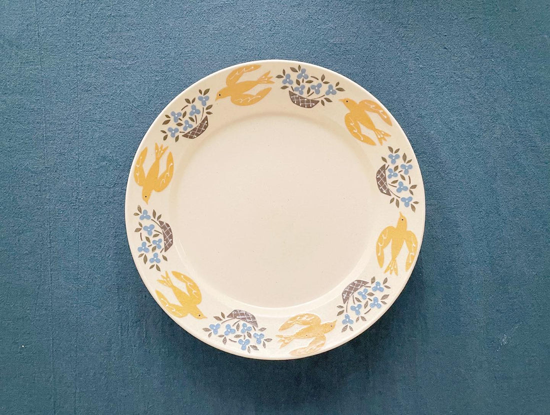 Buncho Pottery 7寸 / Yellow bird and flower basket rim plate