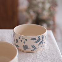 Buncho Pottery /Small bowl full of flowers - Blue