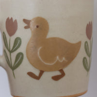 Buncho Pottery Duck w Tulip Mug