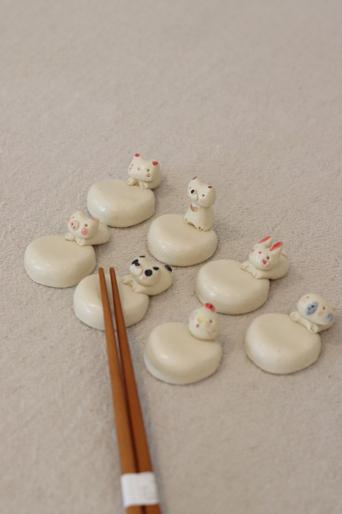 濑户烧粗陶手制小动物筷架