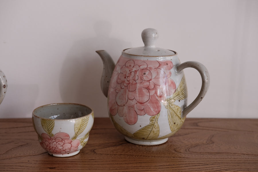 Cool Banana Tea Pot