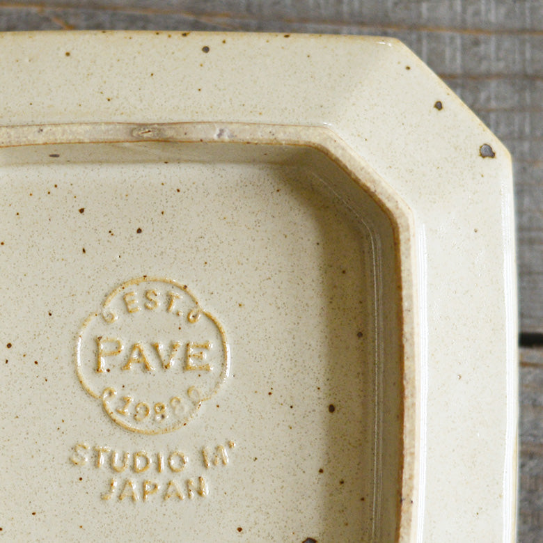 Studio M PAVE Square Plate - Cream