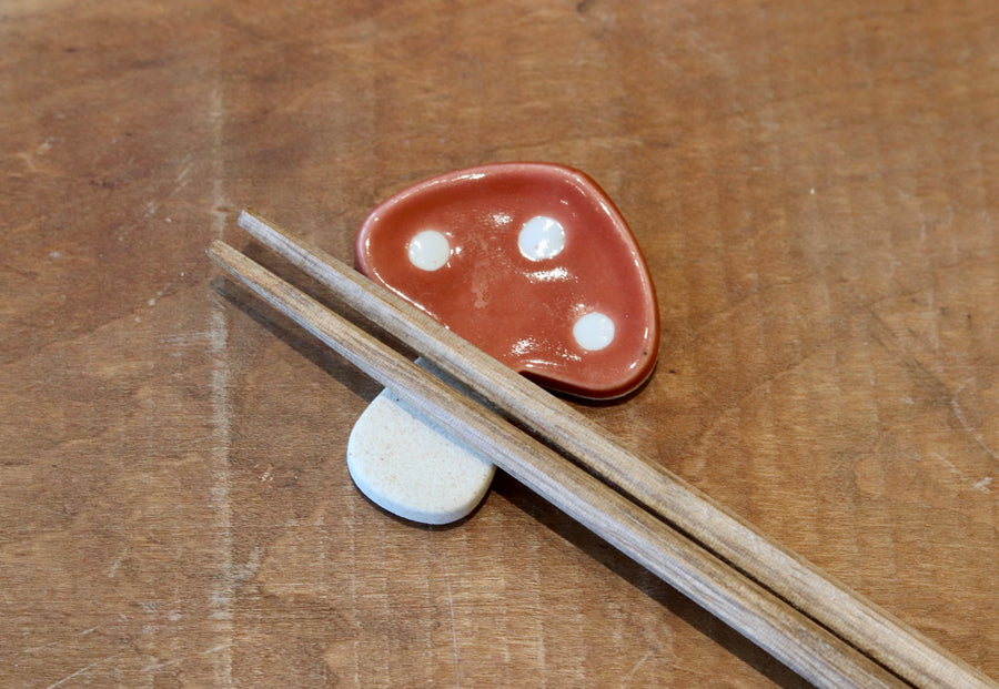 Cute Gourmet Japanese Pottery Chopsticks Rest