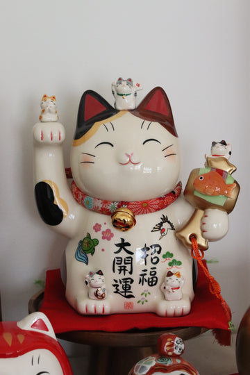 Maneki Neko- The Big lucky cat