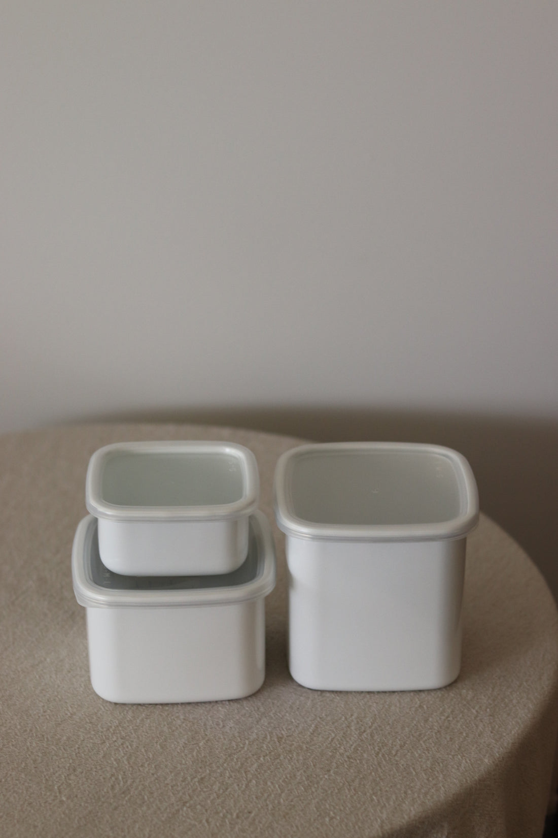 Noda Horo White Series Enamel Square Food Containers