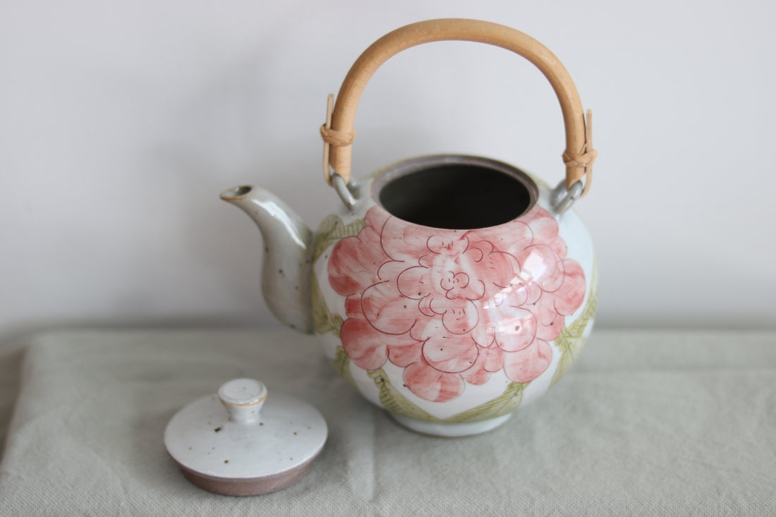 Cool Banana Hand Craft Teapot - Poeny