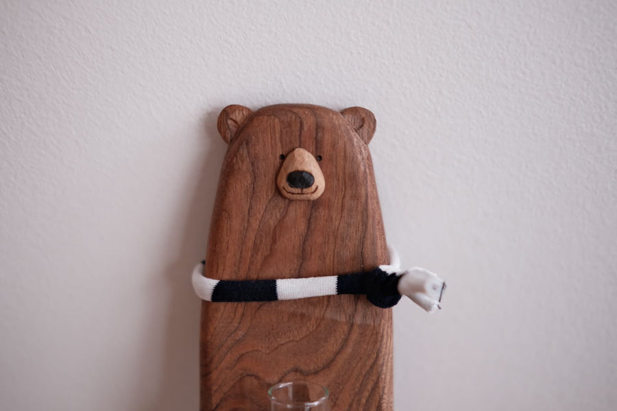 Bear wall hanging vase - By Japanese artist Kinone